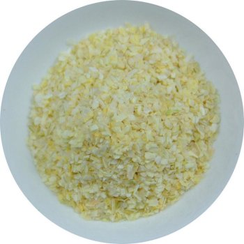 Zwiebelstückchen, fein geschnitten